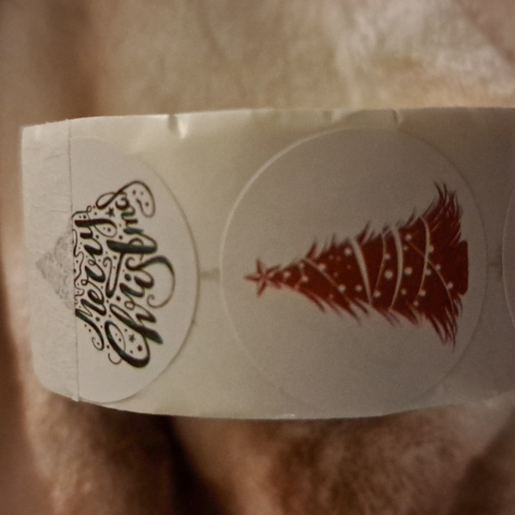 Christmas tree sticker roll 500pc/ BUNDLE ONLY 2or more items - Picture 3 of 4